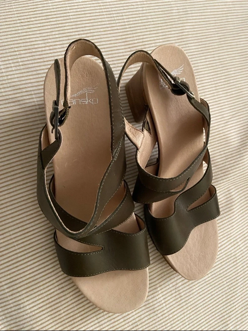 N/A chic olive